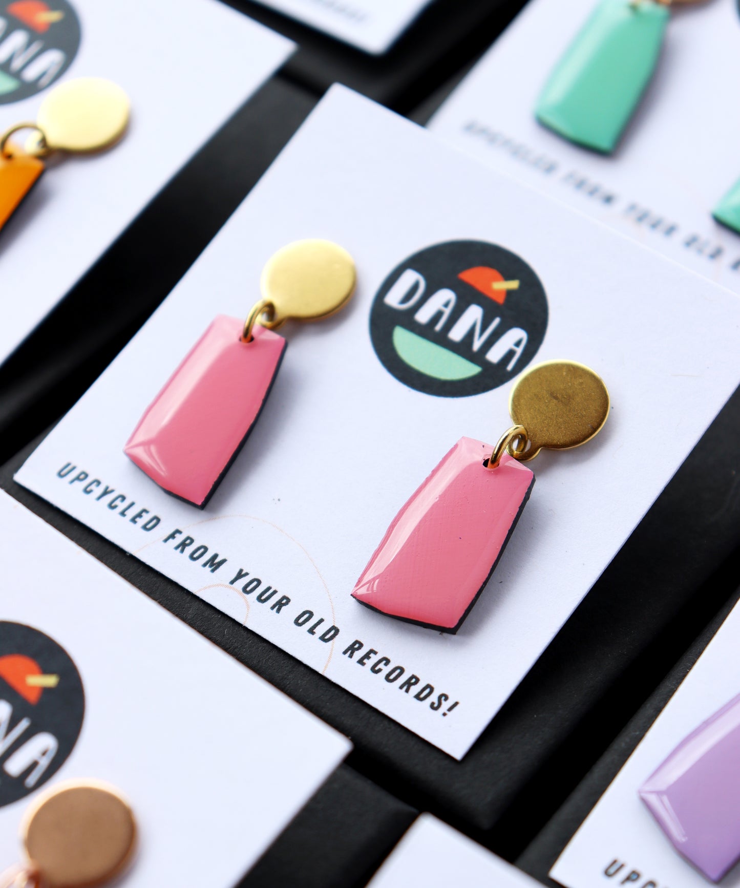 MINNIE NO.2 in 10 colours