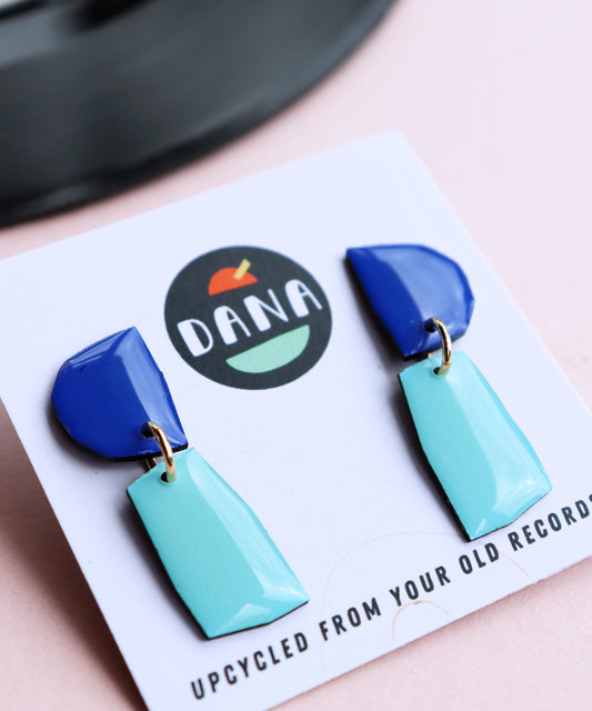 MINNIE NO.1 in shades of blue