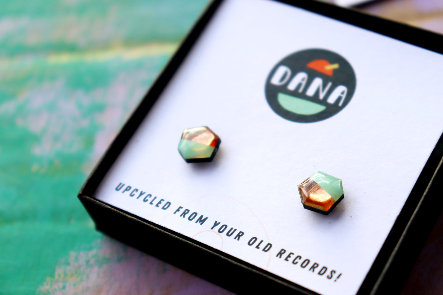 THE NUGGETS studs in 8 colours with metallic detail