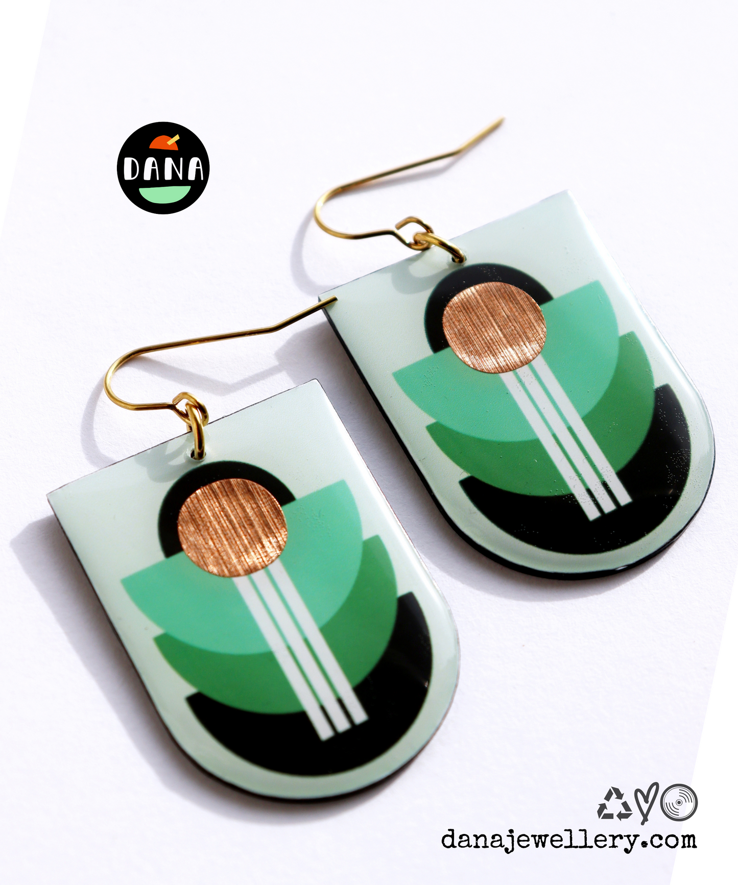 ART DECO in shades of green with a pop of copper