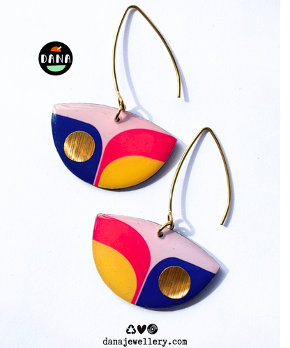 BEA in fuchsia, yellow, blue with lush pop of gold