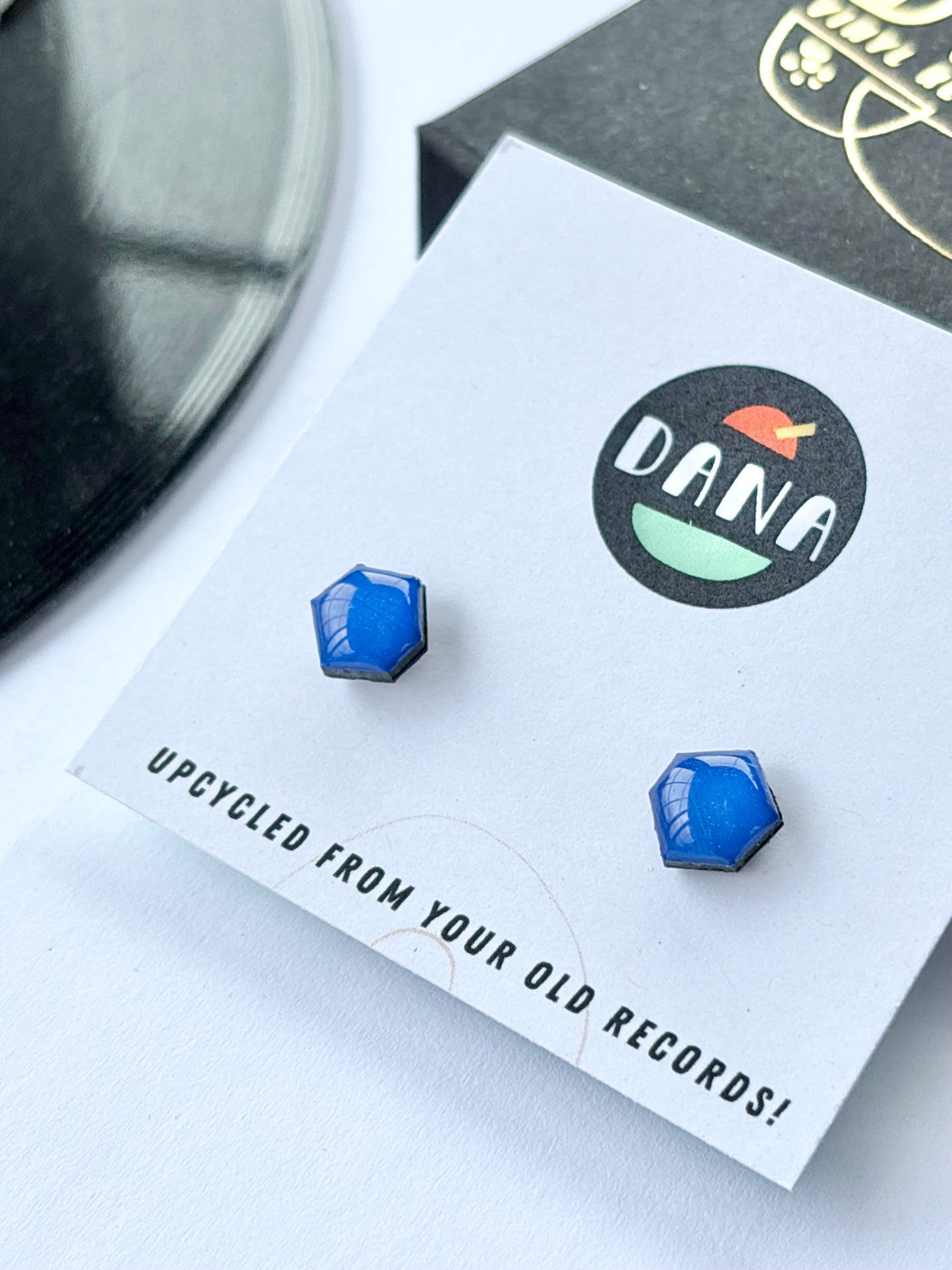 40% OFF Nugget studs / 6 colours / limited availability