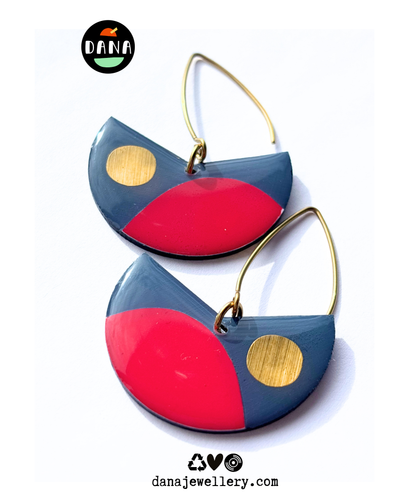 PACMAN in fuchsia, gold, deep blue grey