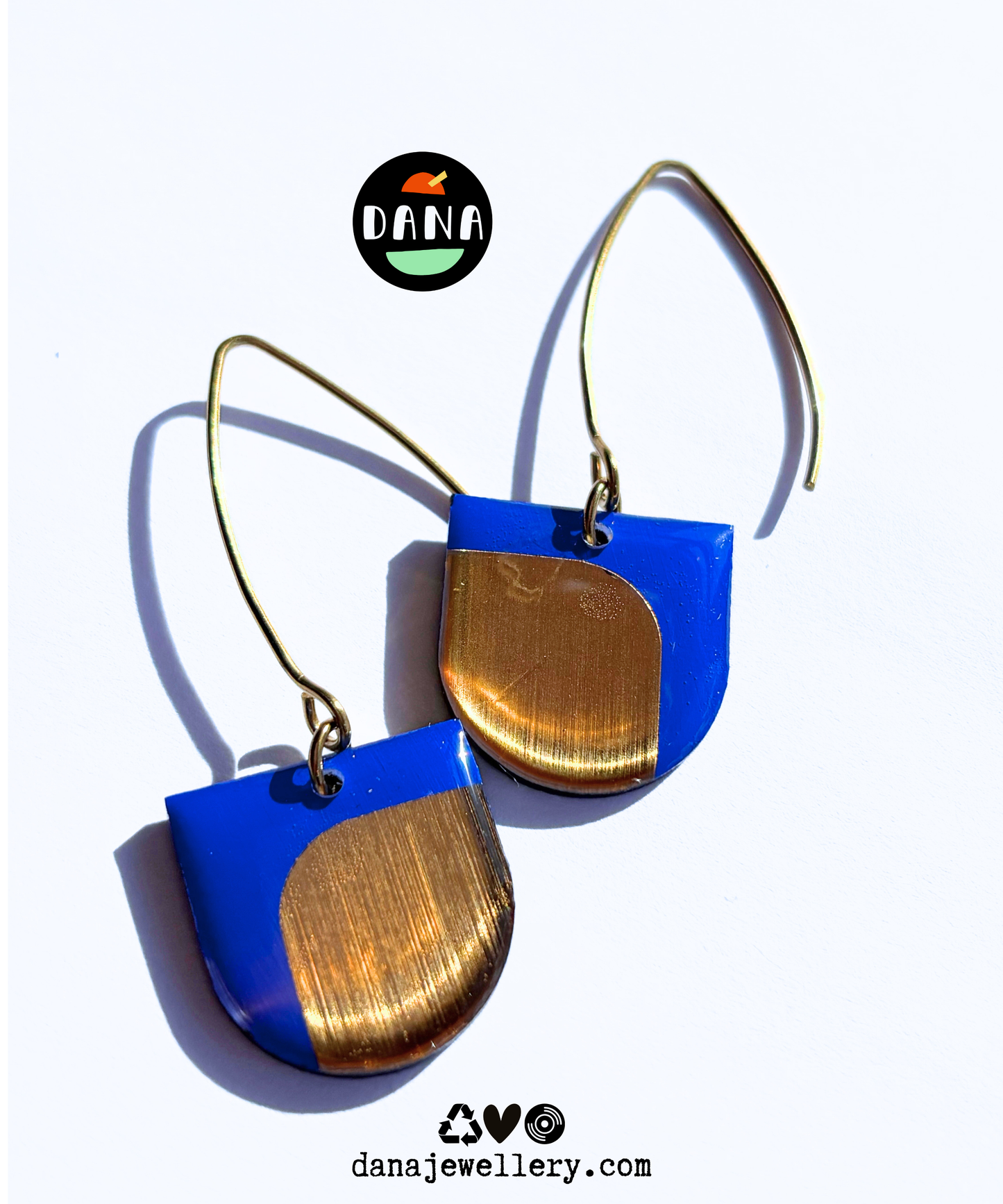 DEE in light blue OR royal blue and gold