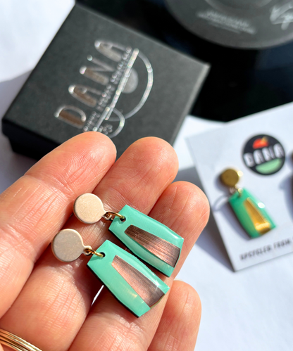 ELLA in minty green with gold OR copper accent