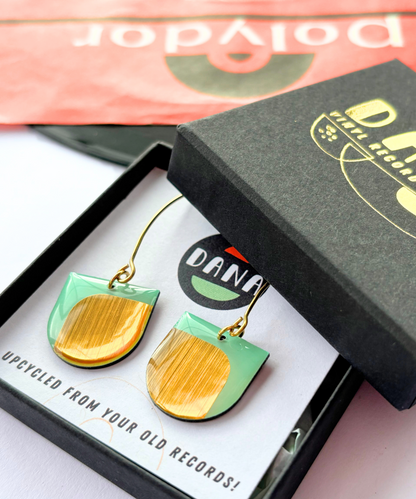 DEE in turquoise and gold OR copper