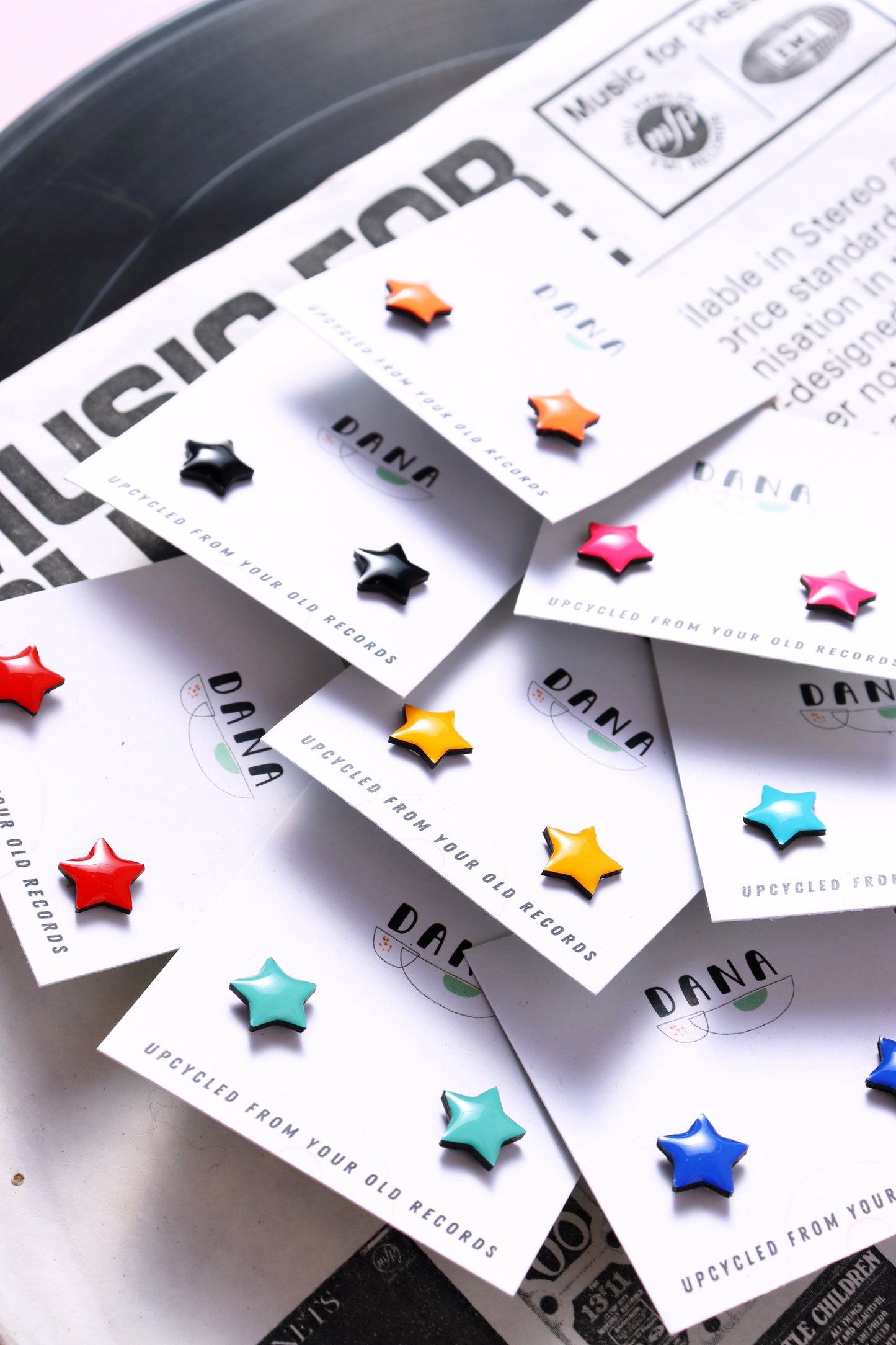 STAR STUDS / 8 colours / upcycled vinyl record jewellery