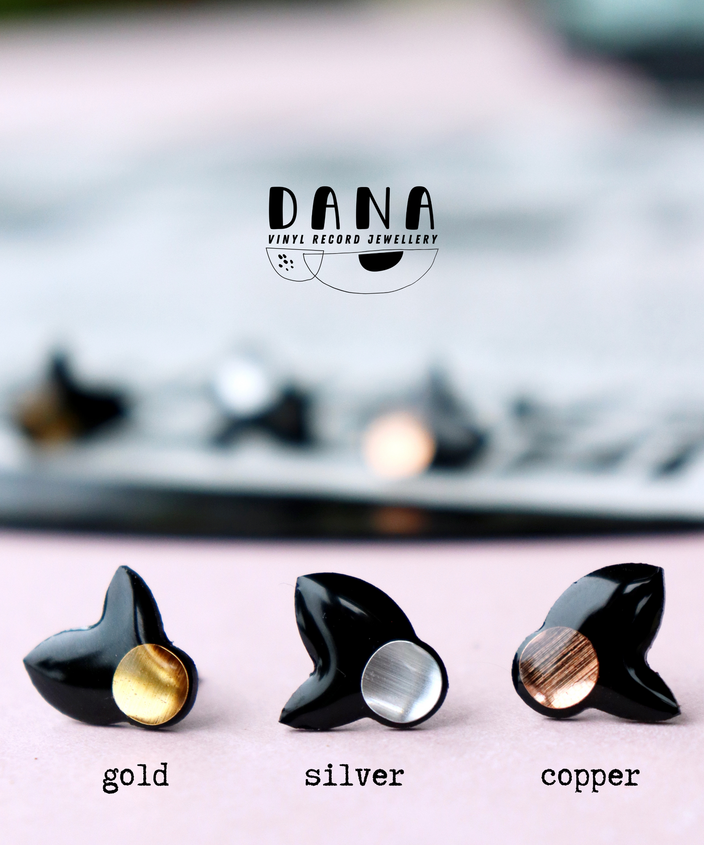 20% OFF THE FLOR studs / with a pop of metallic festive