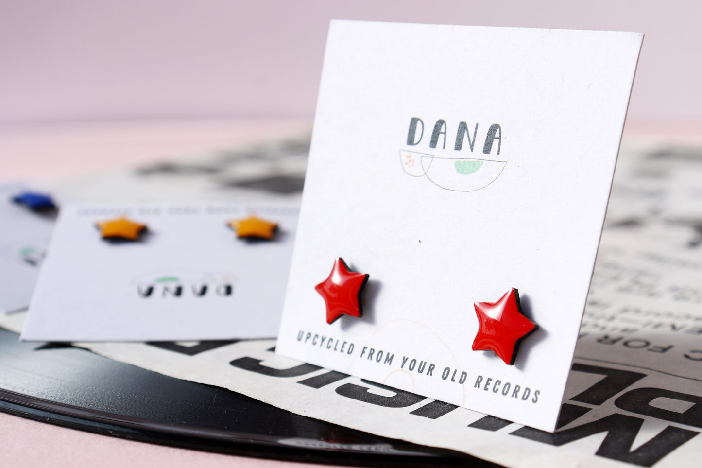 STAR STUDS / 8 colours / upcycled vinyl record jewellery
