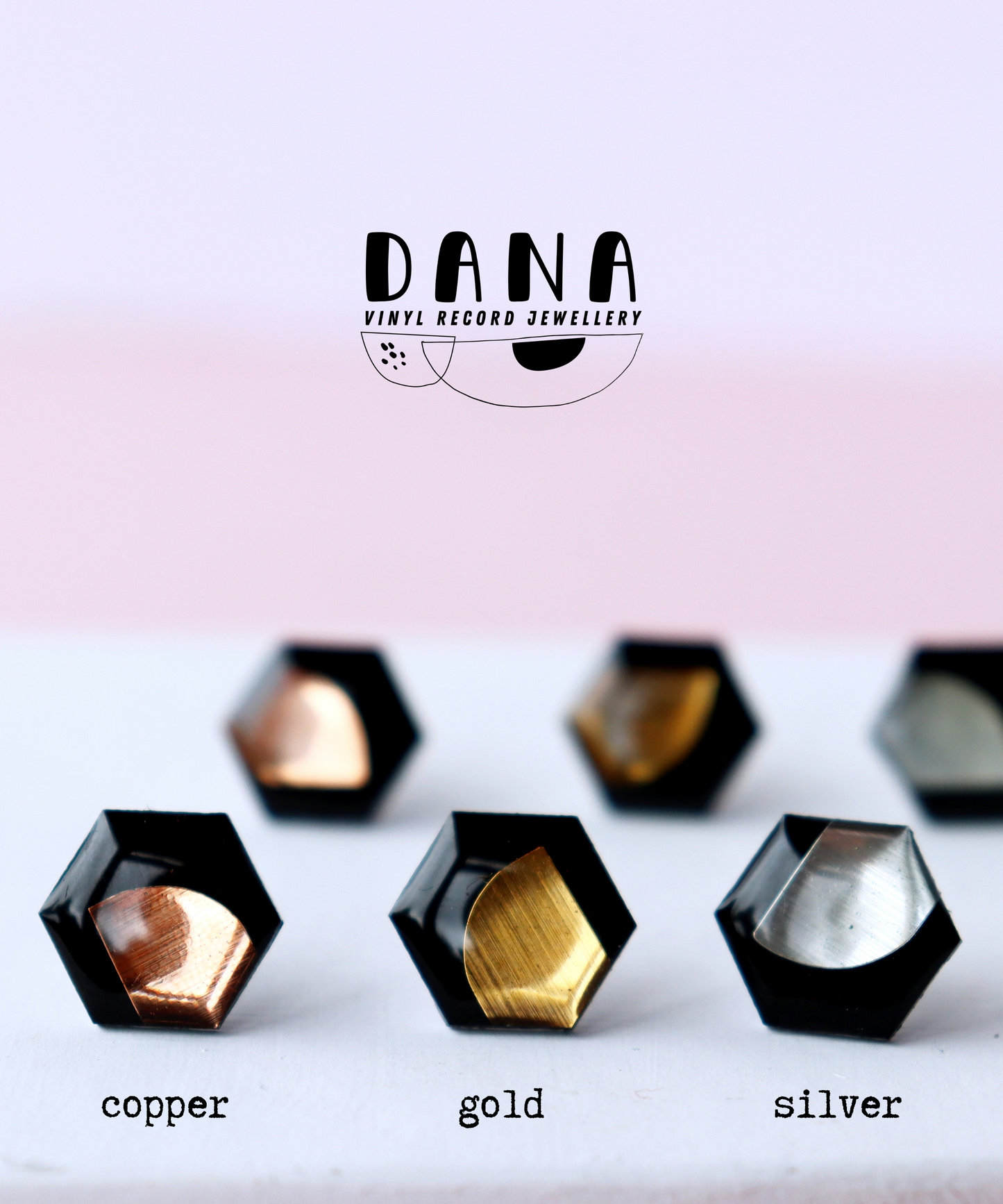 40% OFF / HEXA studs in black / 2 pairs in gold and 4 pairs in copper LEFT