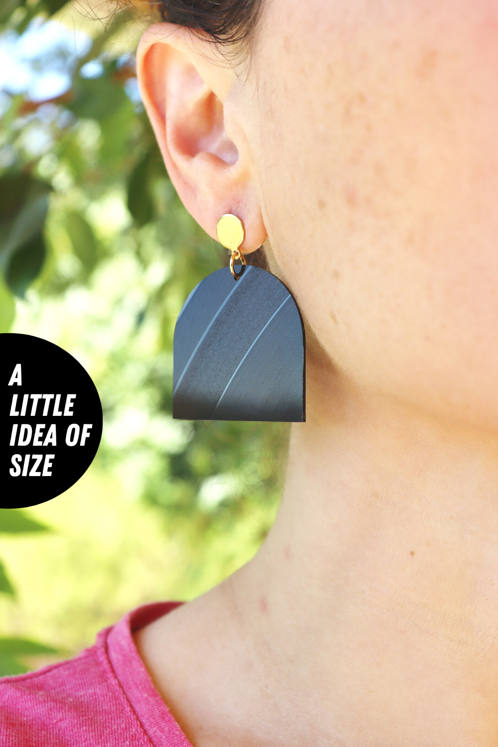 Arch vinyl record earrings in plain black