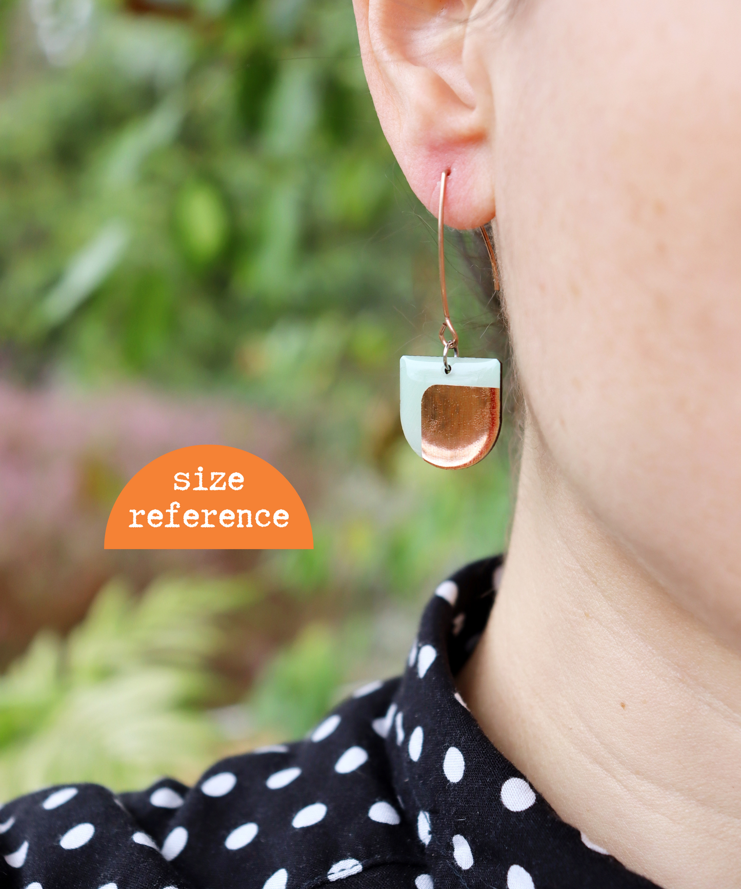 DEE in light blue OR royal blue and gold